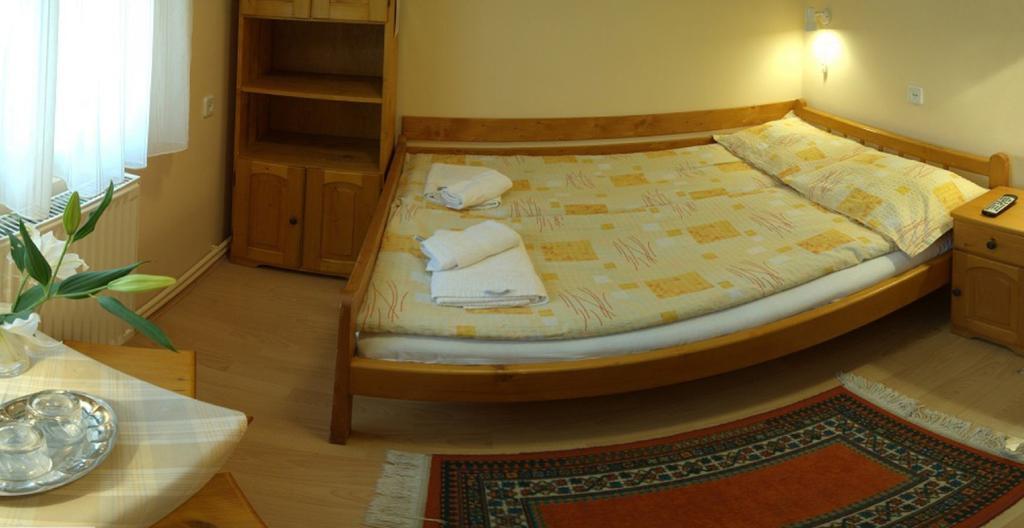 Csatari Pensiune Praid Room photo