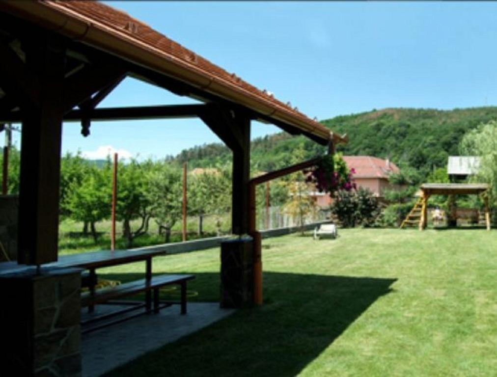 Csatari Pensiune Praid Exterior photo